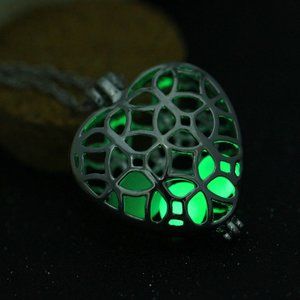 ✨Glow in the Dark✨ Luminous Heart Hollow Pendant Necklace